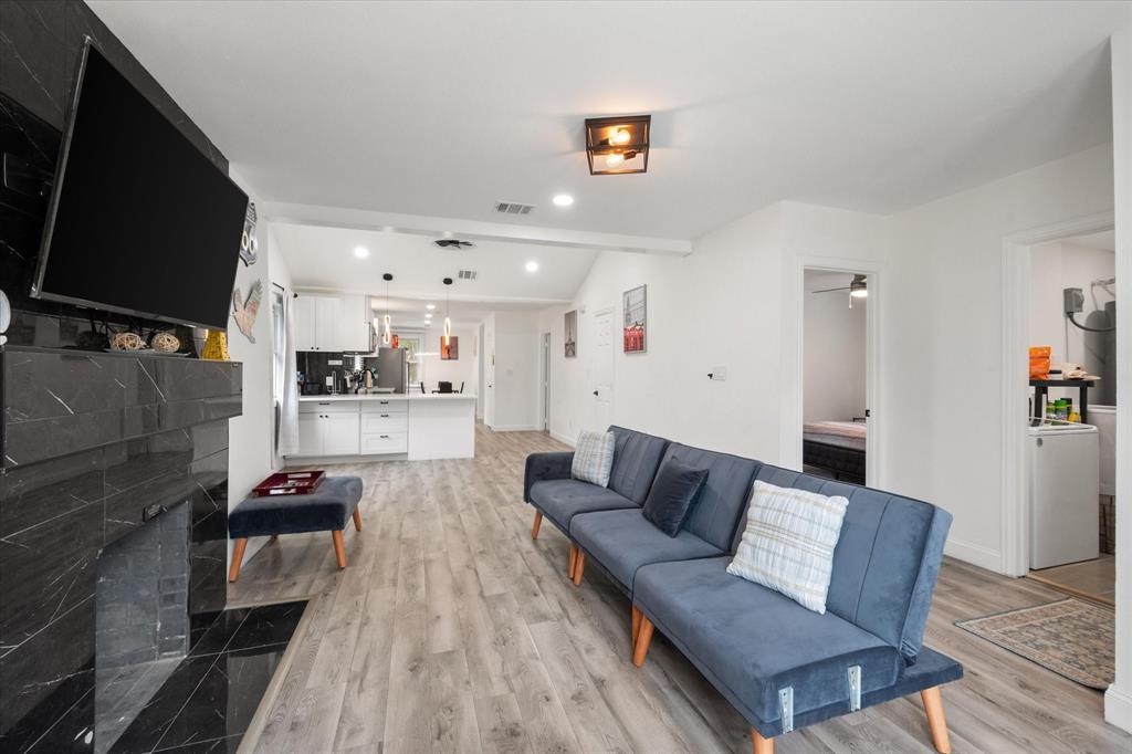 Sunset Summit - Residential