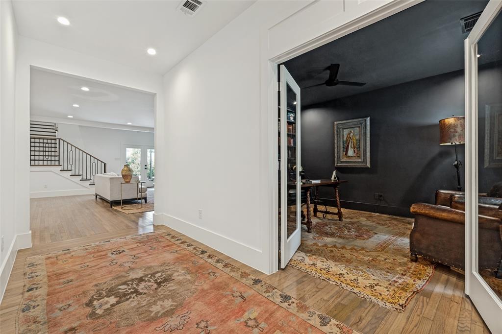 6933 Wabash Circle
