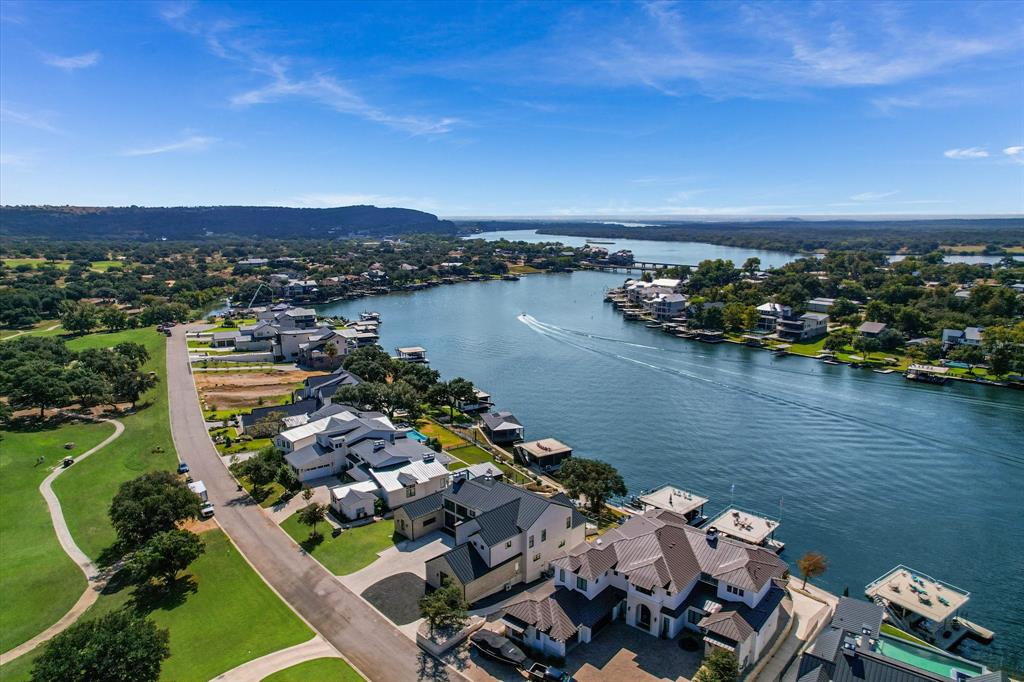 Legendary Estates On Lake Lbj - Residential