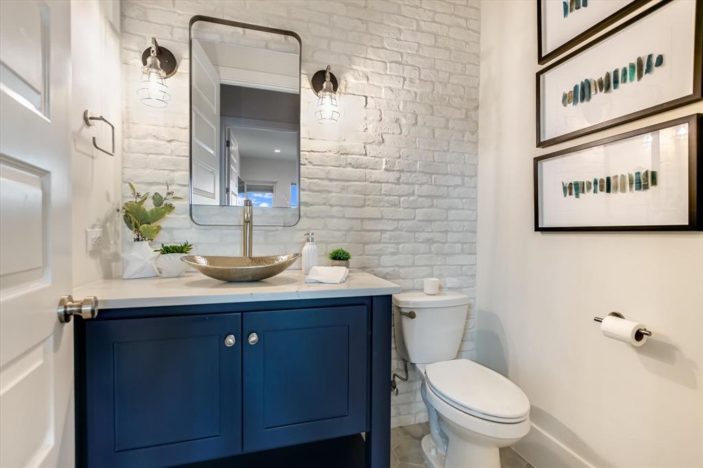 Legendary Estates On Lake Lbj - Residential