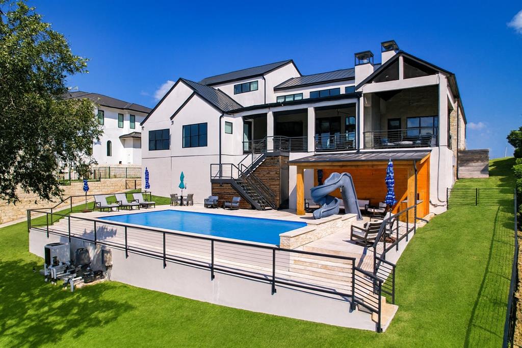 Legendary Estates On Lake Lbj - Residential