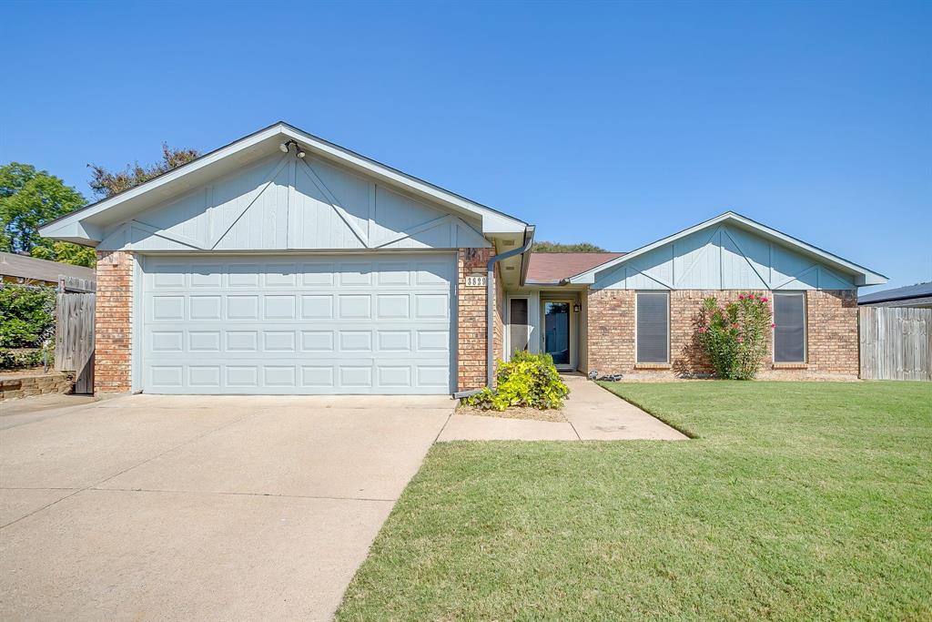 3829 Walnut Drive