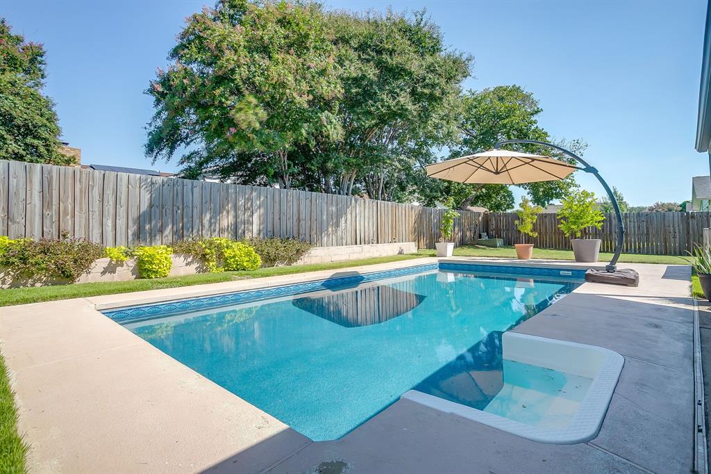 3829 Walnut Drive