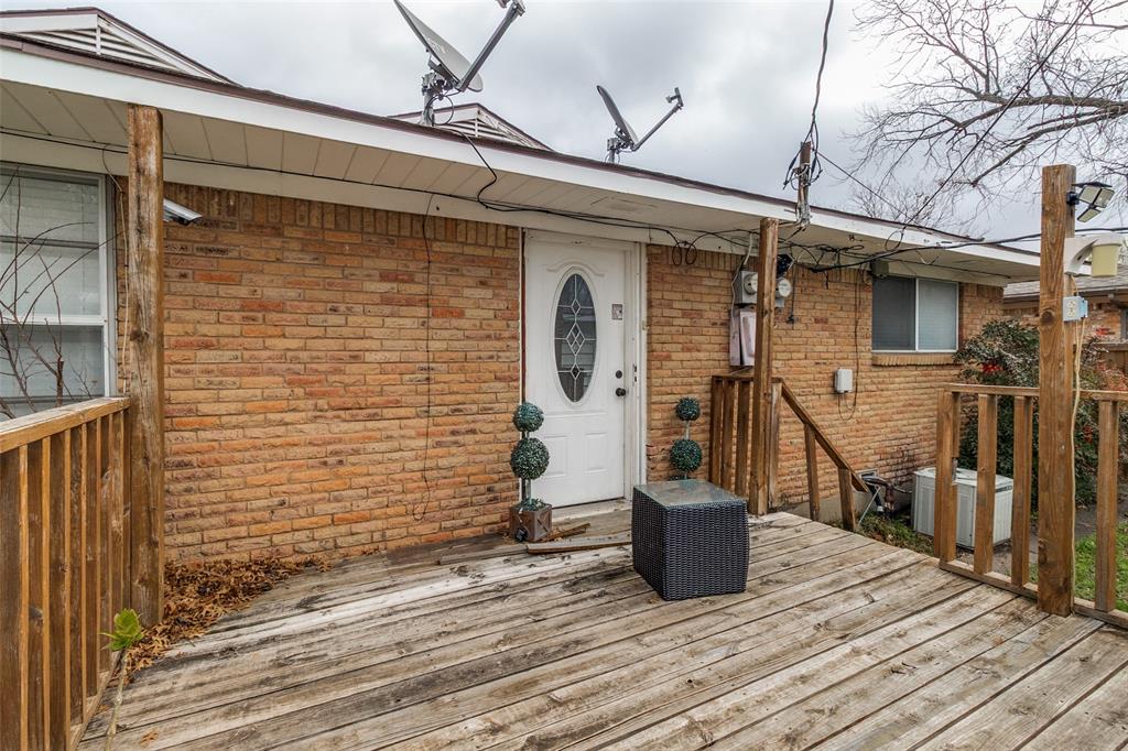 LOCHWOOD REV. - Residential Income