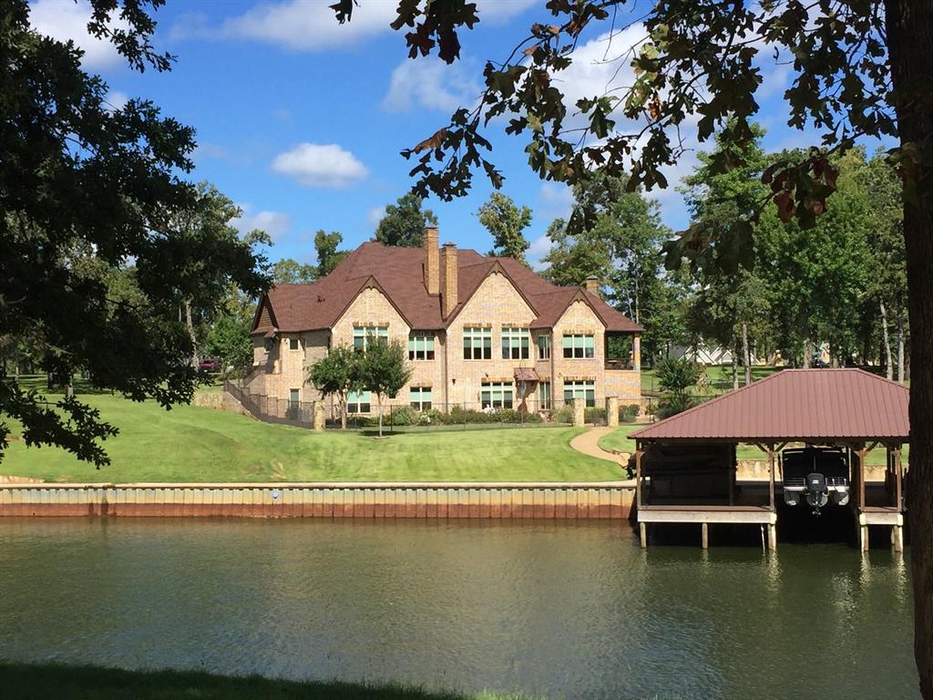 5581 Nancy Circle