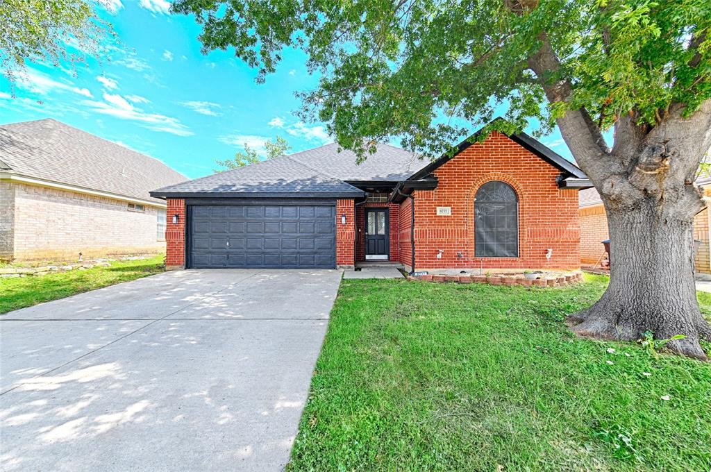 8737 San Joaquin Trail