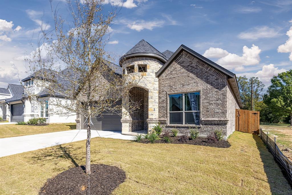 902 Boston Lane