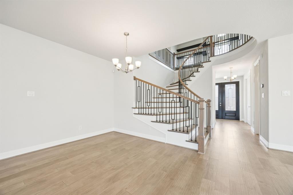 12803 Meadow Glen Trail