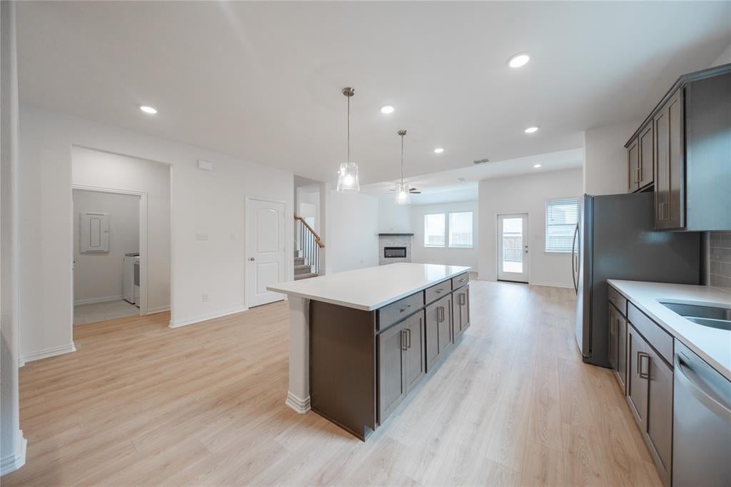 1607 Dove Drive