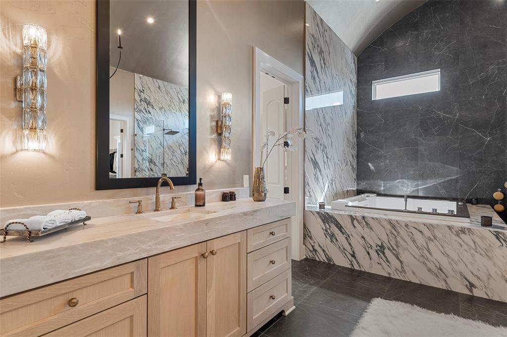 The Arches - Residential