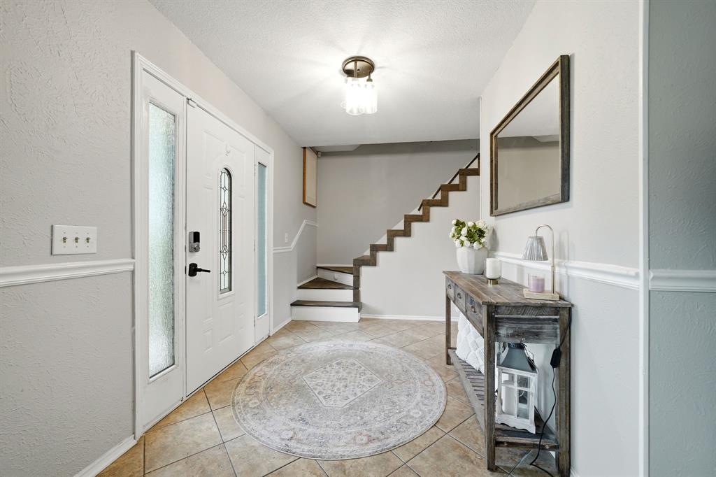 2209 Villawood Lane