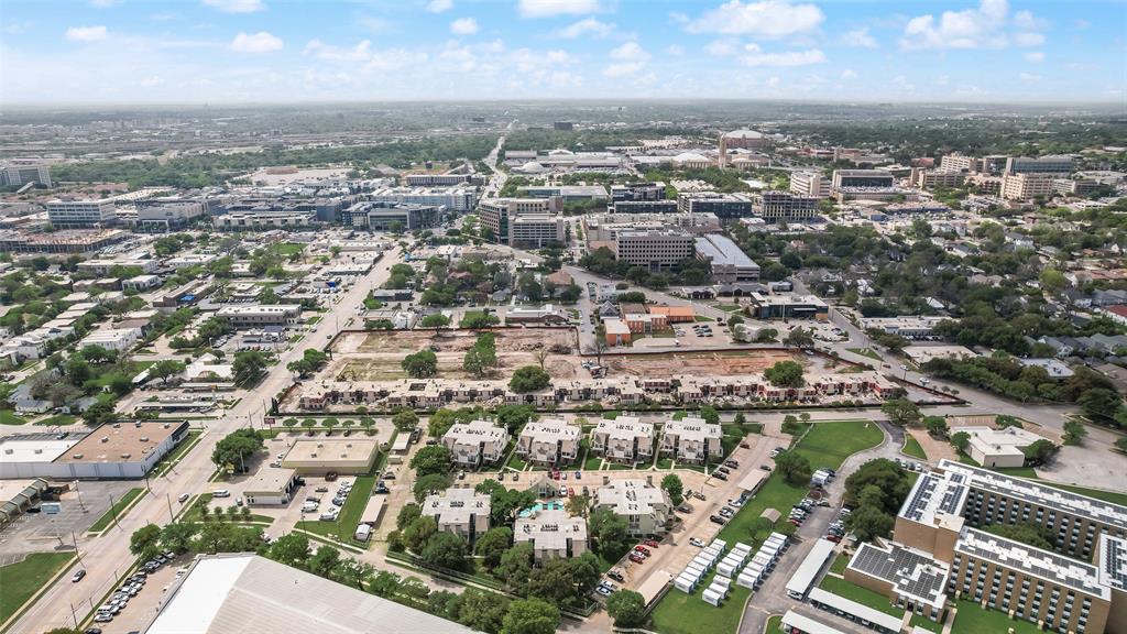 University Park Condo - Residential