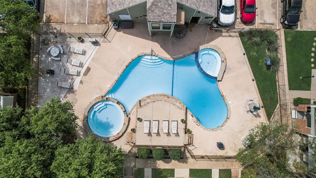 University Park Condo - Residential