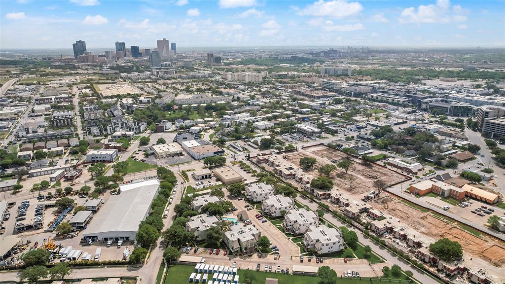 University Park Condo - Residential