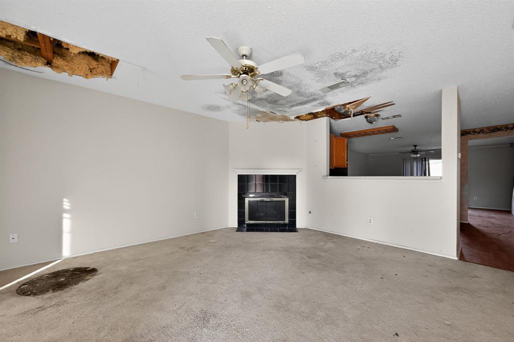 1379 Honeysuckle Lane