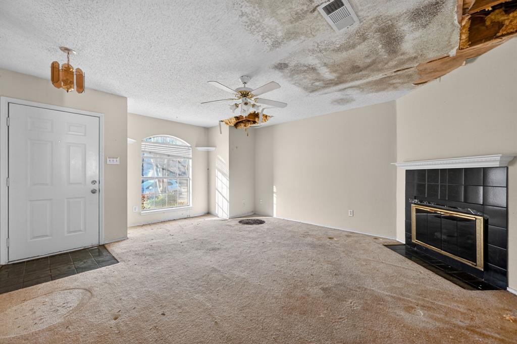 1379 Honeysuckle Lane