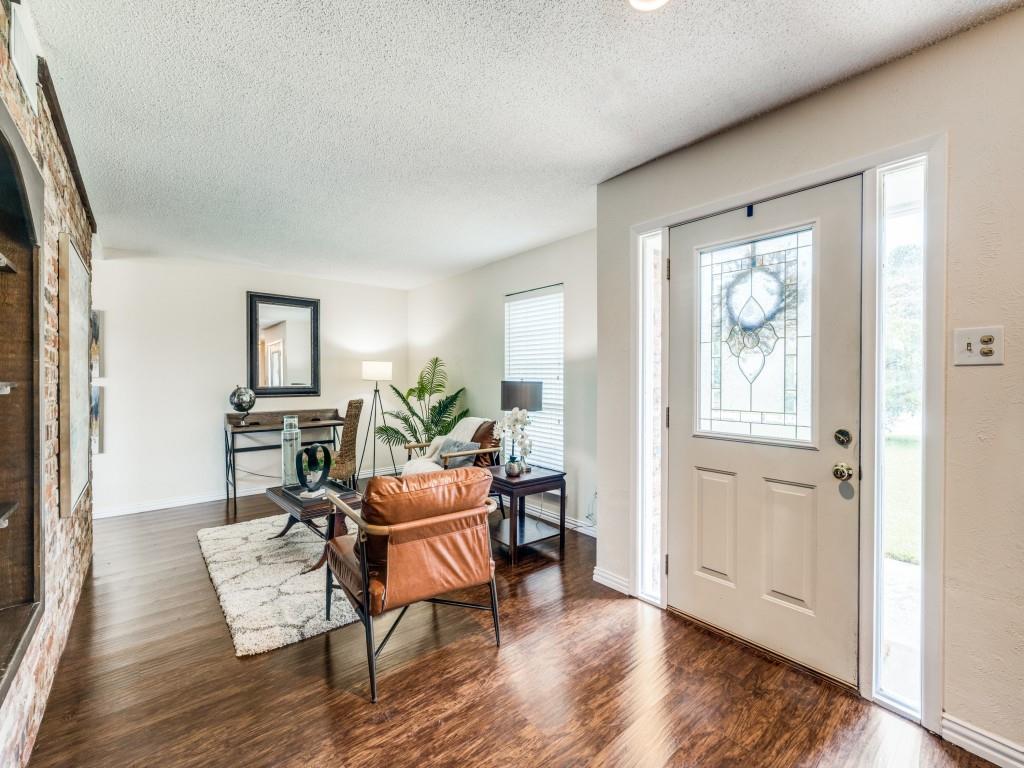 828 Overhill Court
