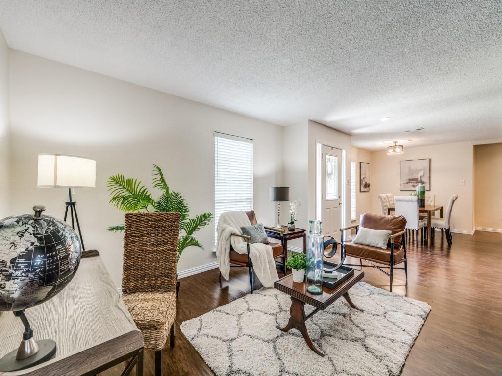 828 Overhill Court