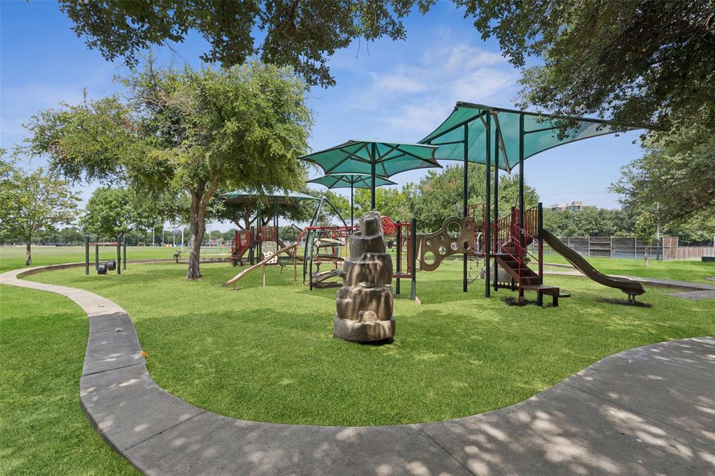 Monticello Crossroads Condo Ph 01-03 - Residential