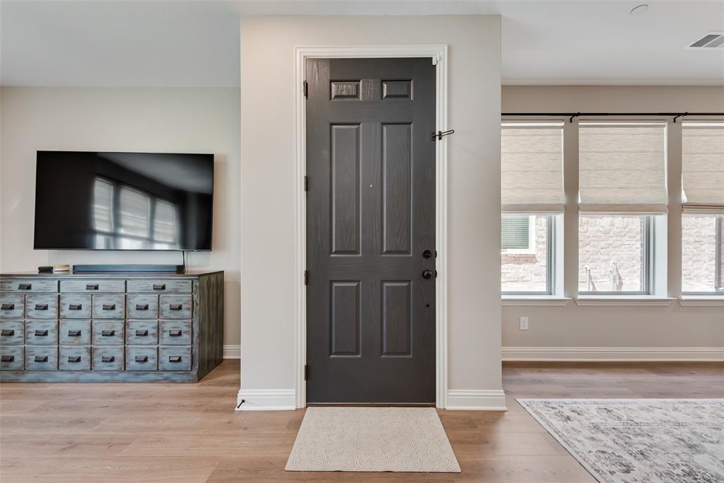 424 Parkside Drive