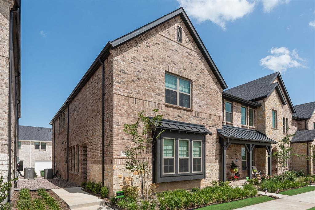 424 Parkside Drive