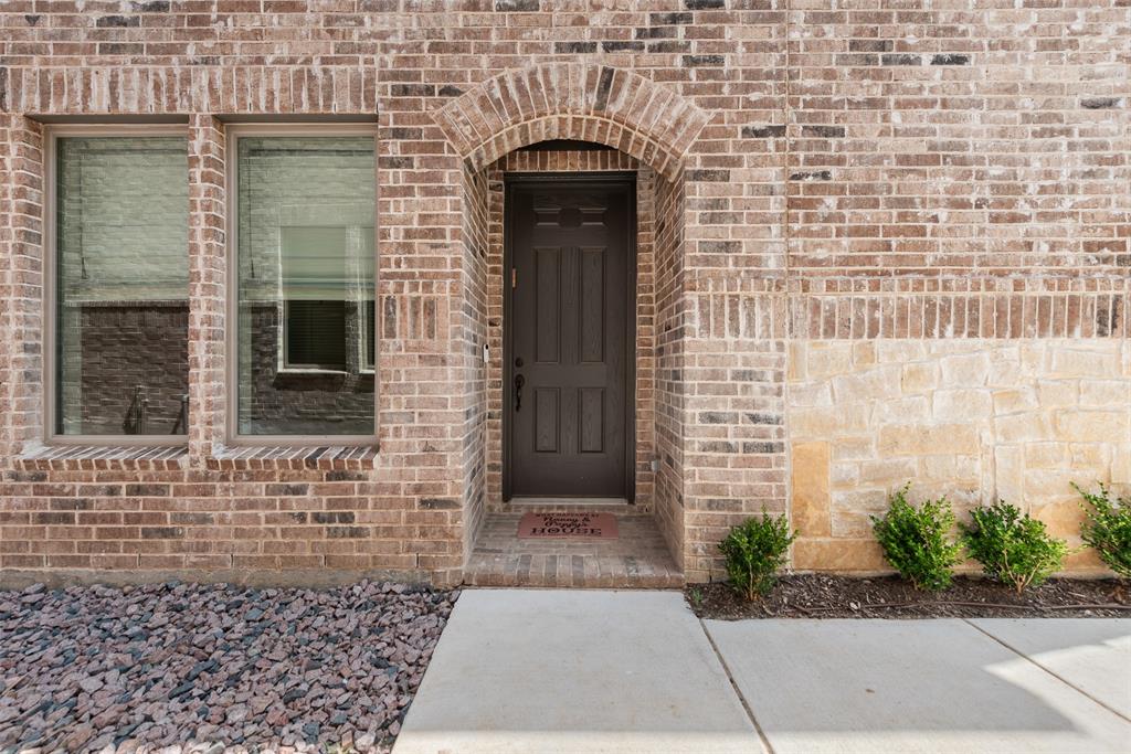 424 Parkside Drive