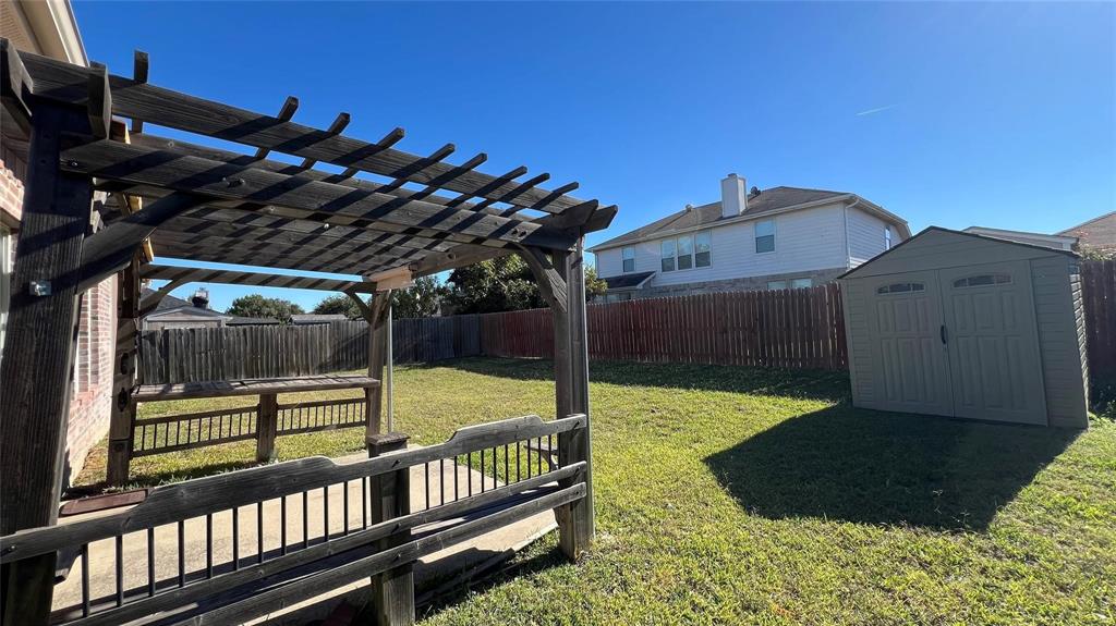 Hulen Meadow Add - Residential Lease