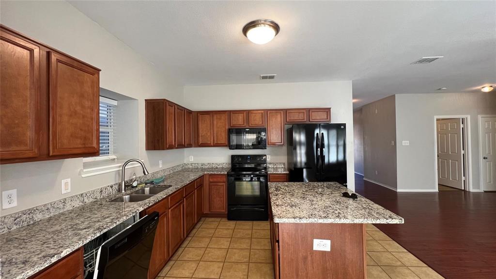 Hulen Meadow Add - Residential Lease