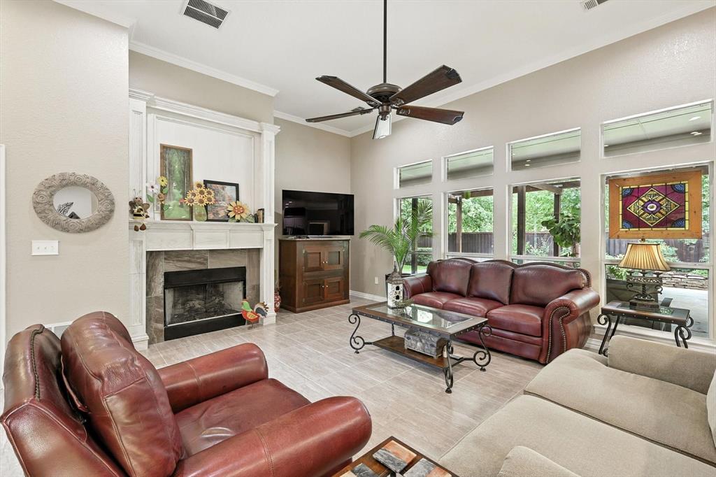 109 Visalia Lane
