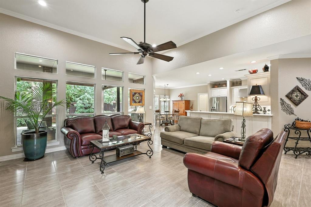 109 Visalia Lane