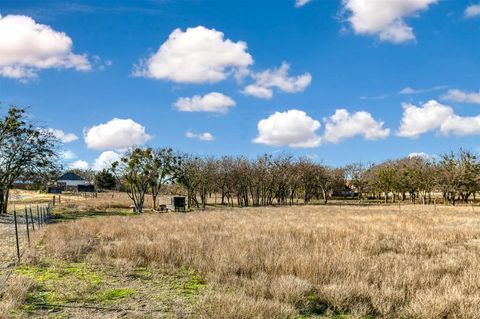 A home in Crowley