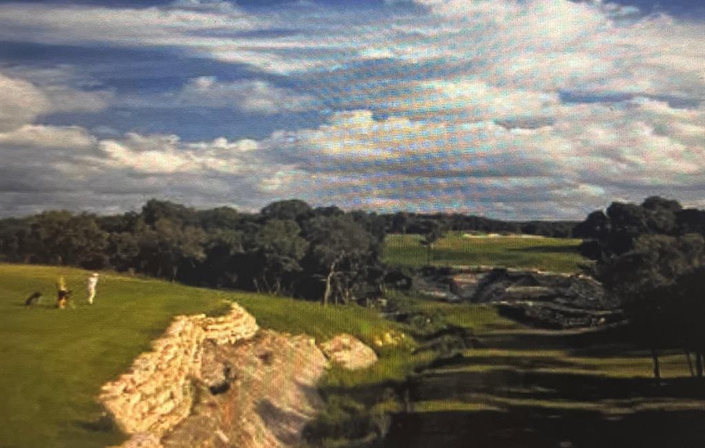 Retreat Ph 04 - Land