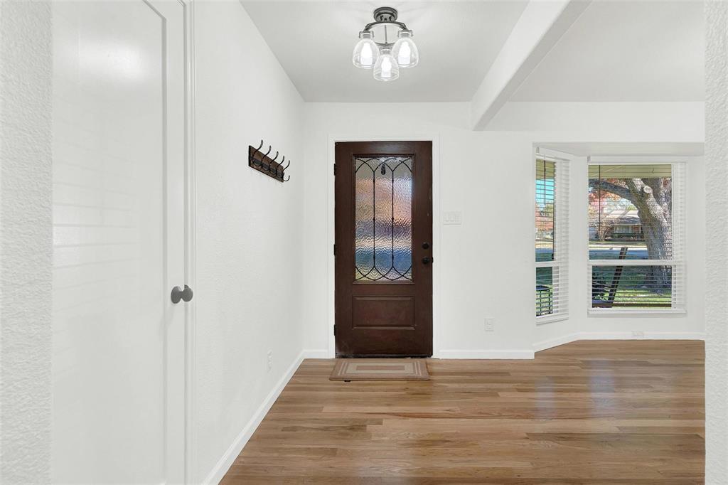 413 Shadowwood Trail