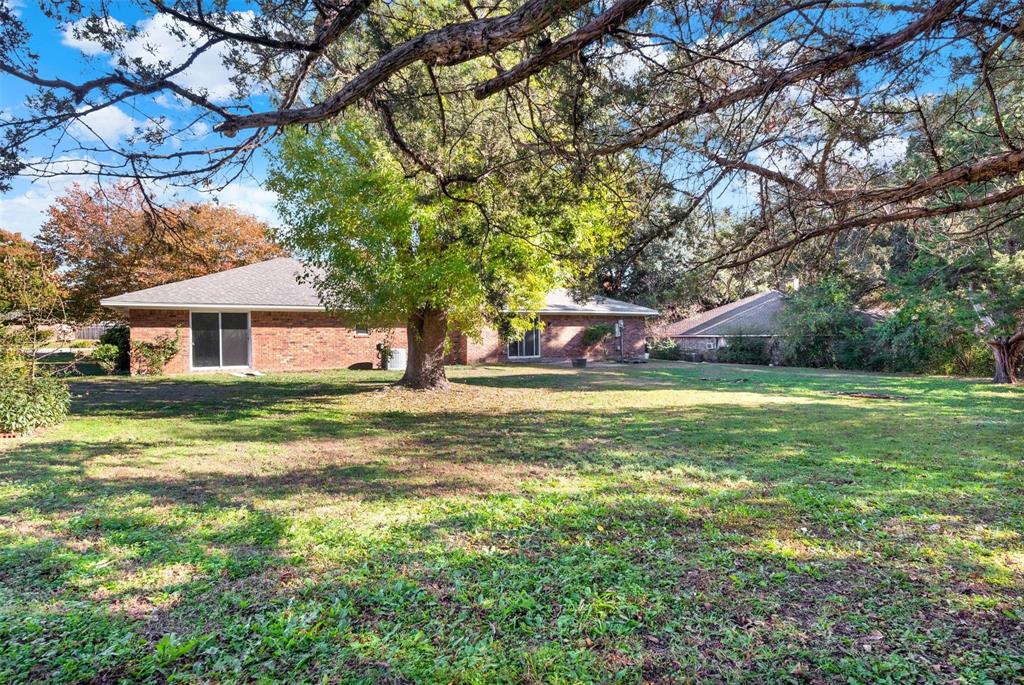 413 Shadowwood Trail