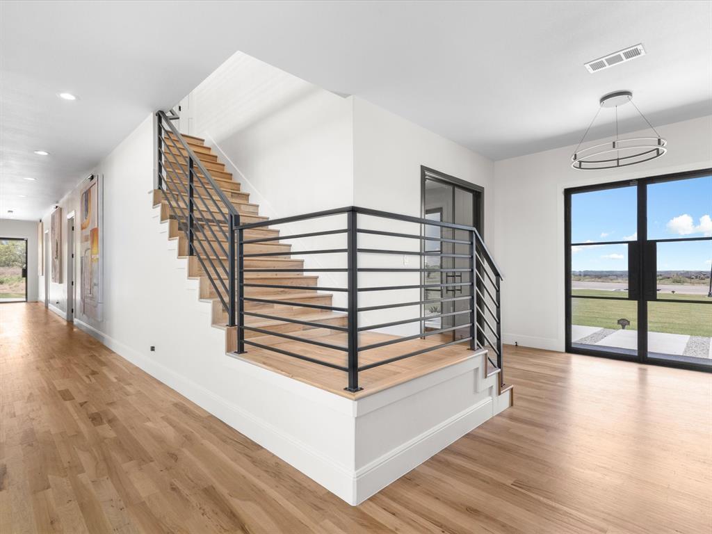 320 San Gabriel