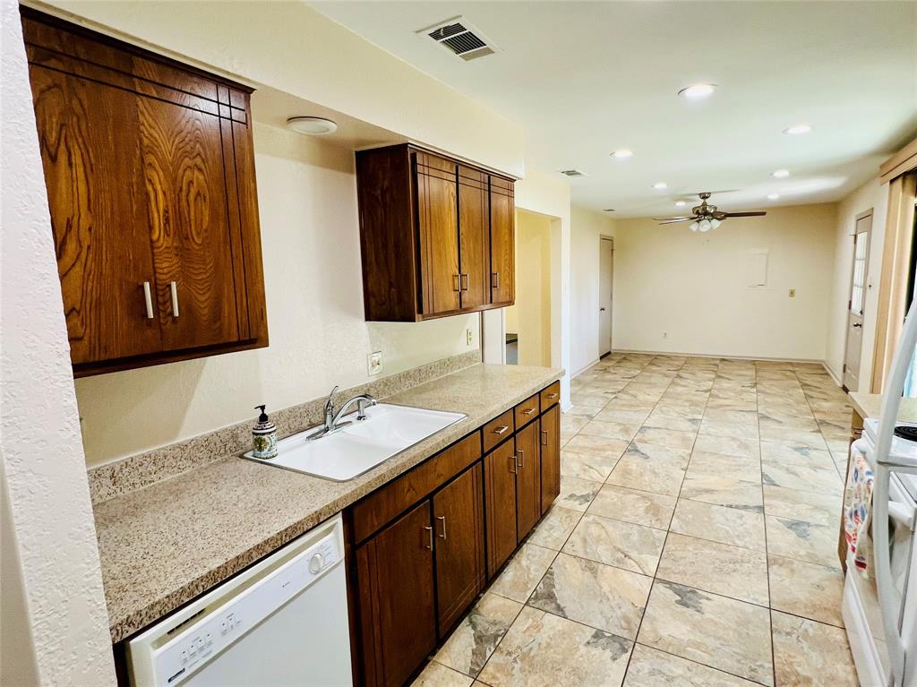 Coronet Estates - Residential Lease