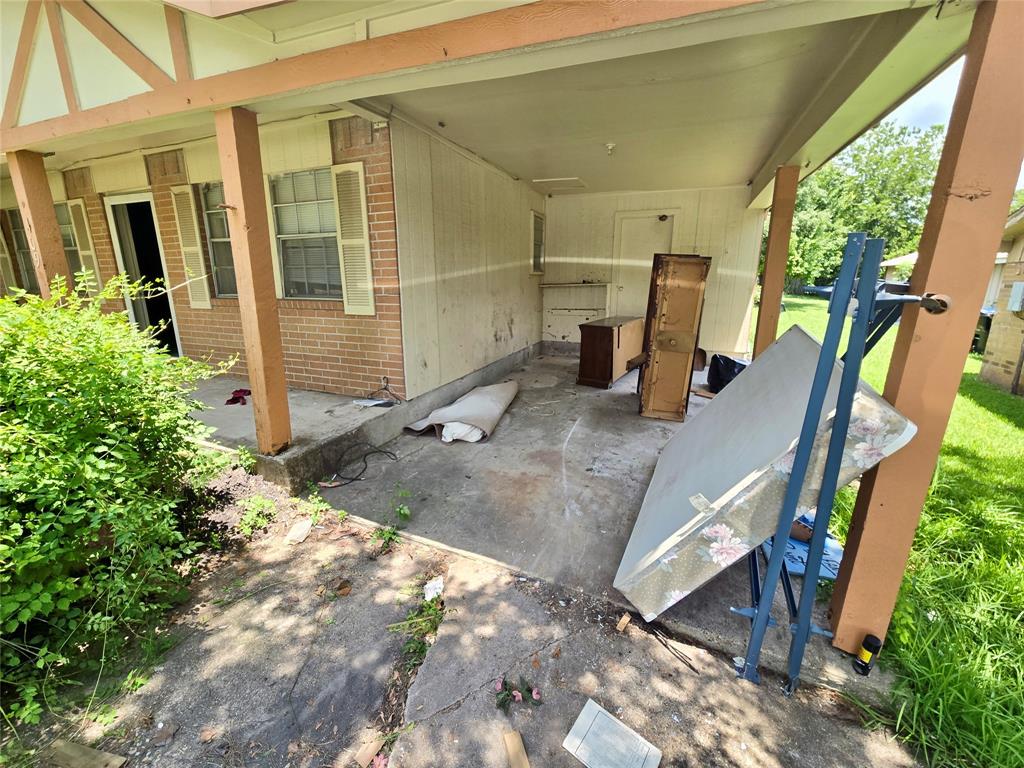 409 S 5th Street