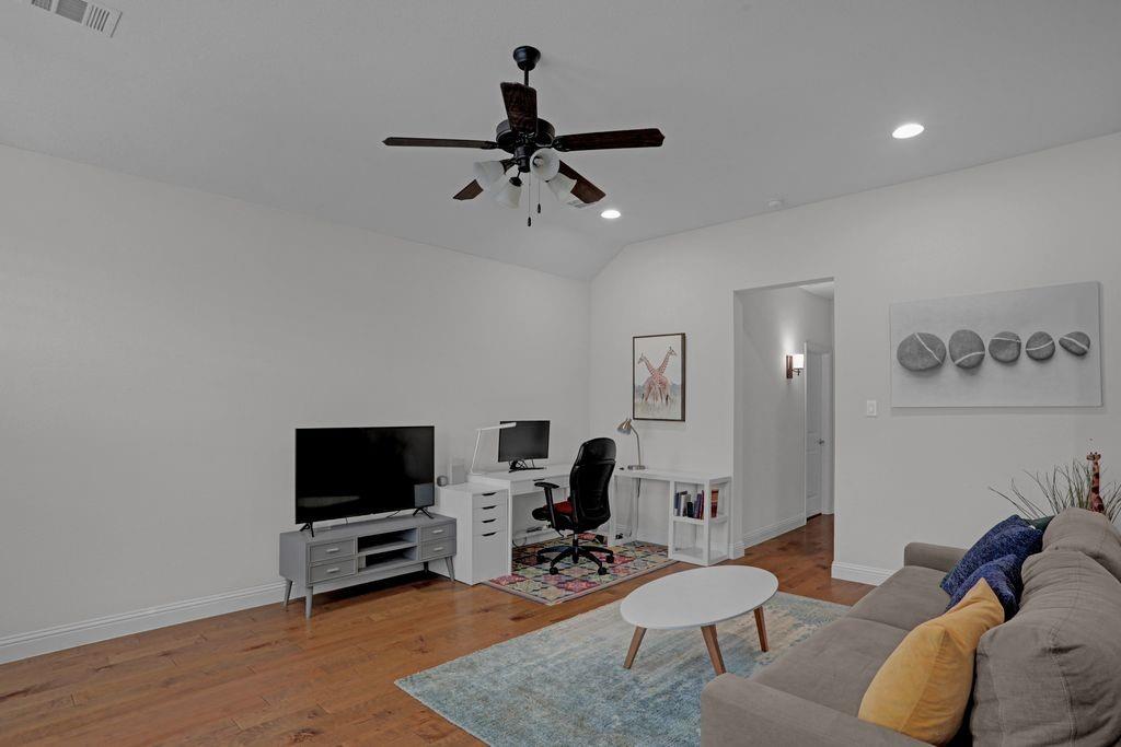 Montgomery Ridge Ph I - Residential Lease