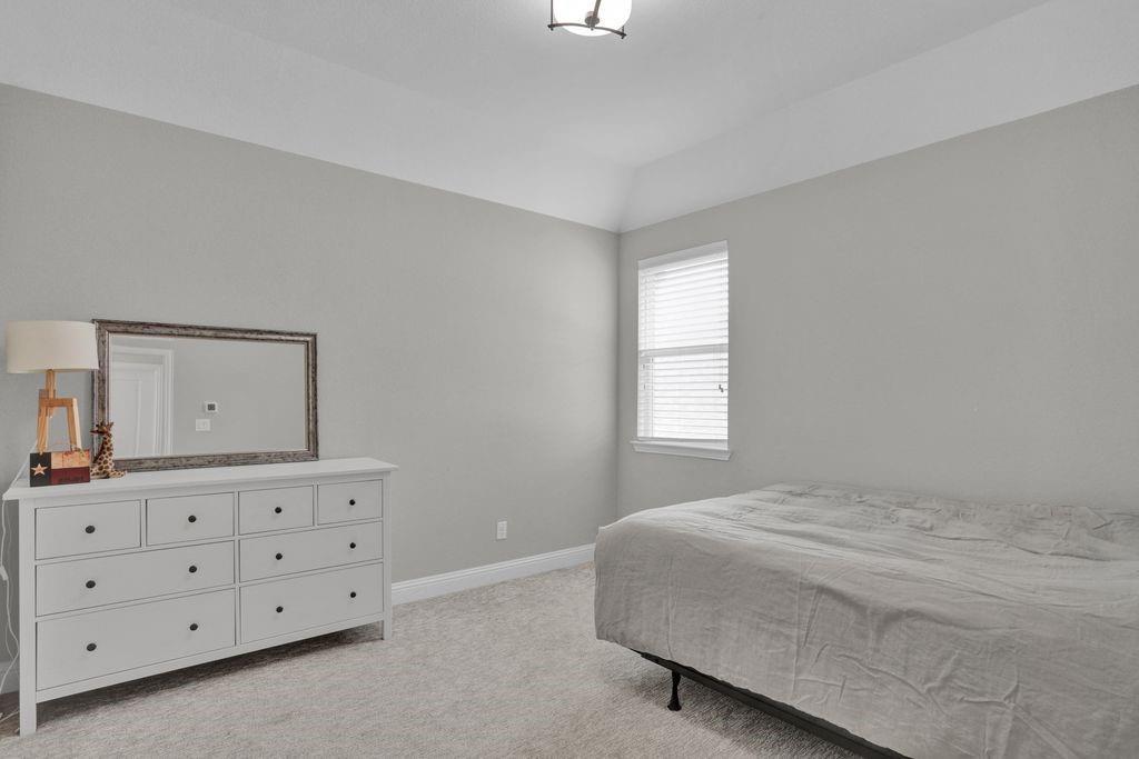 Montgomery Ridge Ph I - Residential Lease