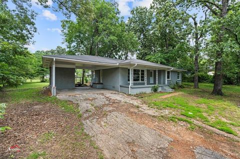 A home in Kilgore