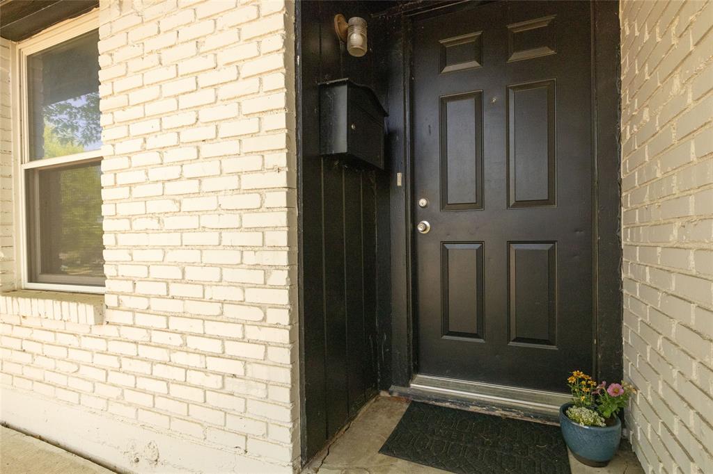 3304 Covert Avenue