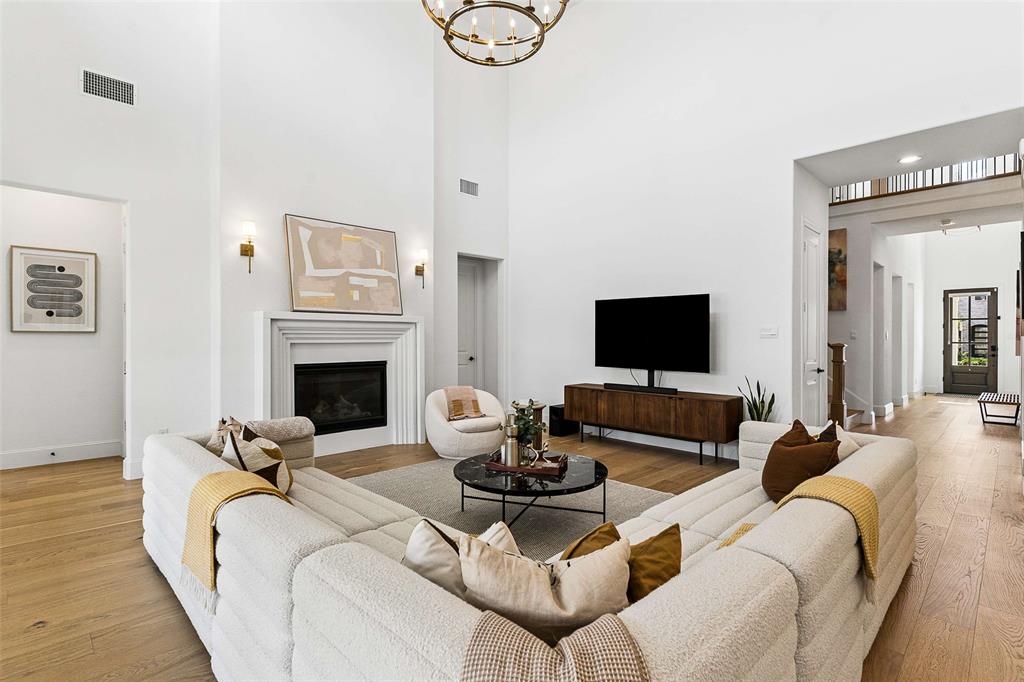2420 Forestbrook Drive