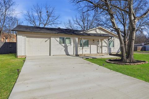 3700 Aurora Street Haltom City TX 76117