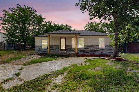 2018 N Saint Augustine Drive Dallas TX 75217