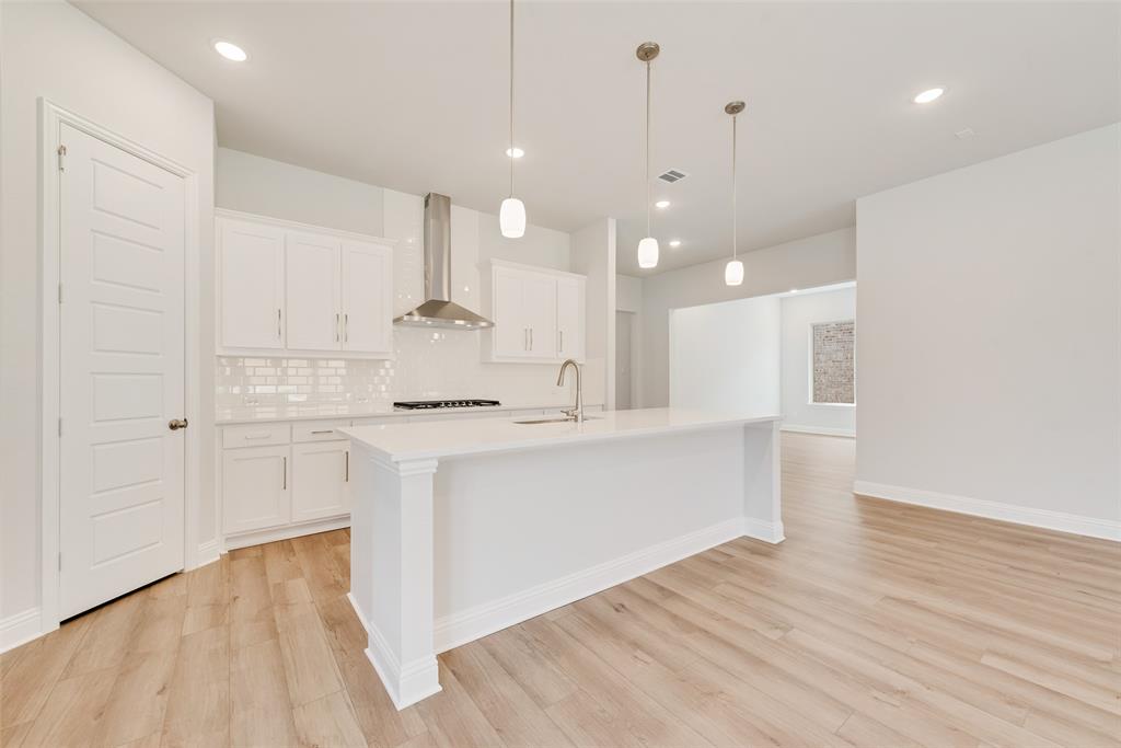 2208 La Jolla Drive