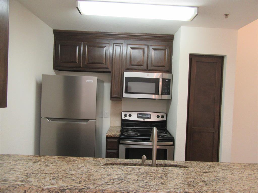 Holly Oaks Twnhms - Residential