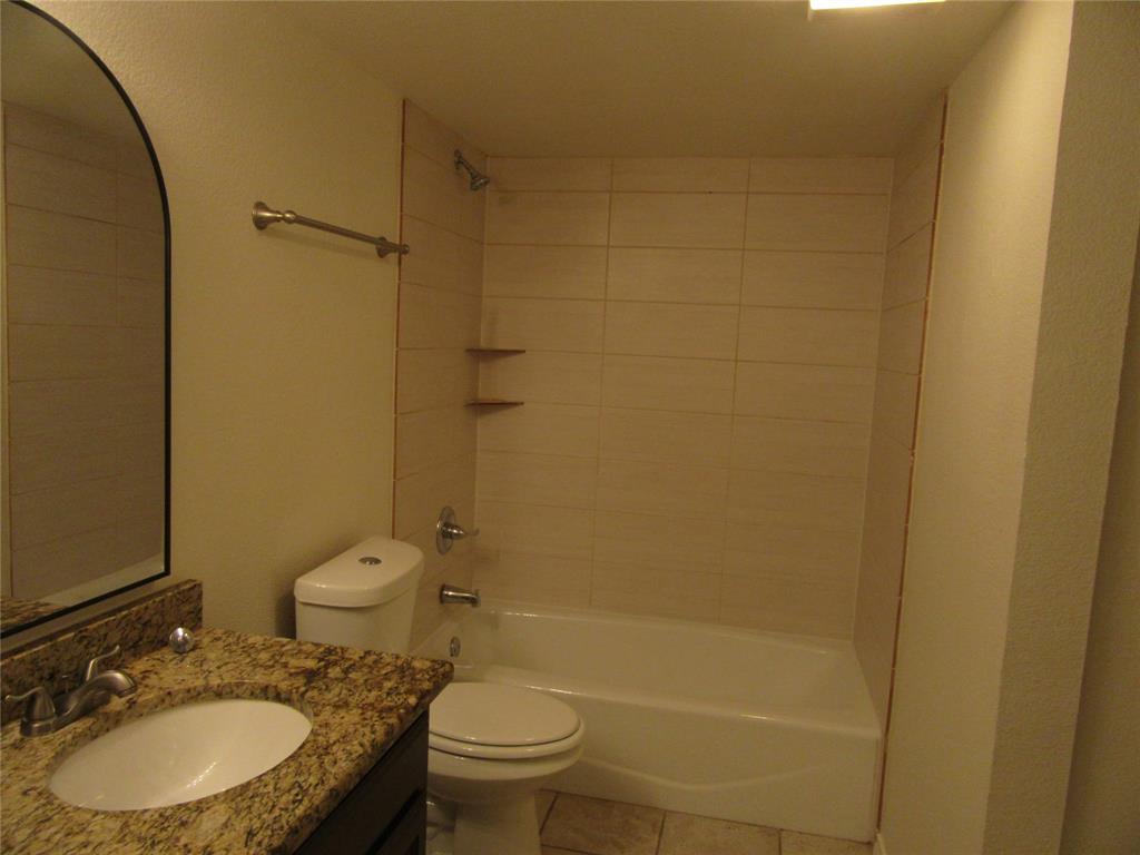 Holly Oaks Twnhms - Residential