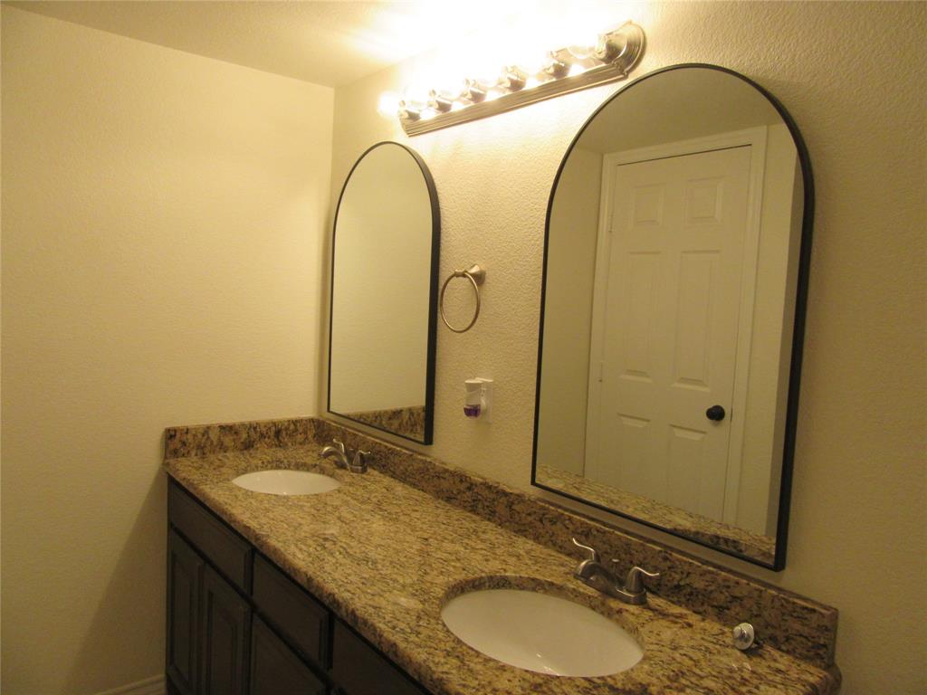 Holly Oaks Twnhms - Residential