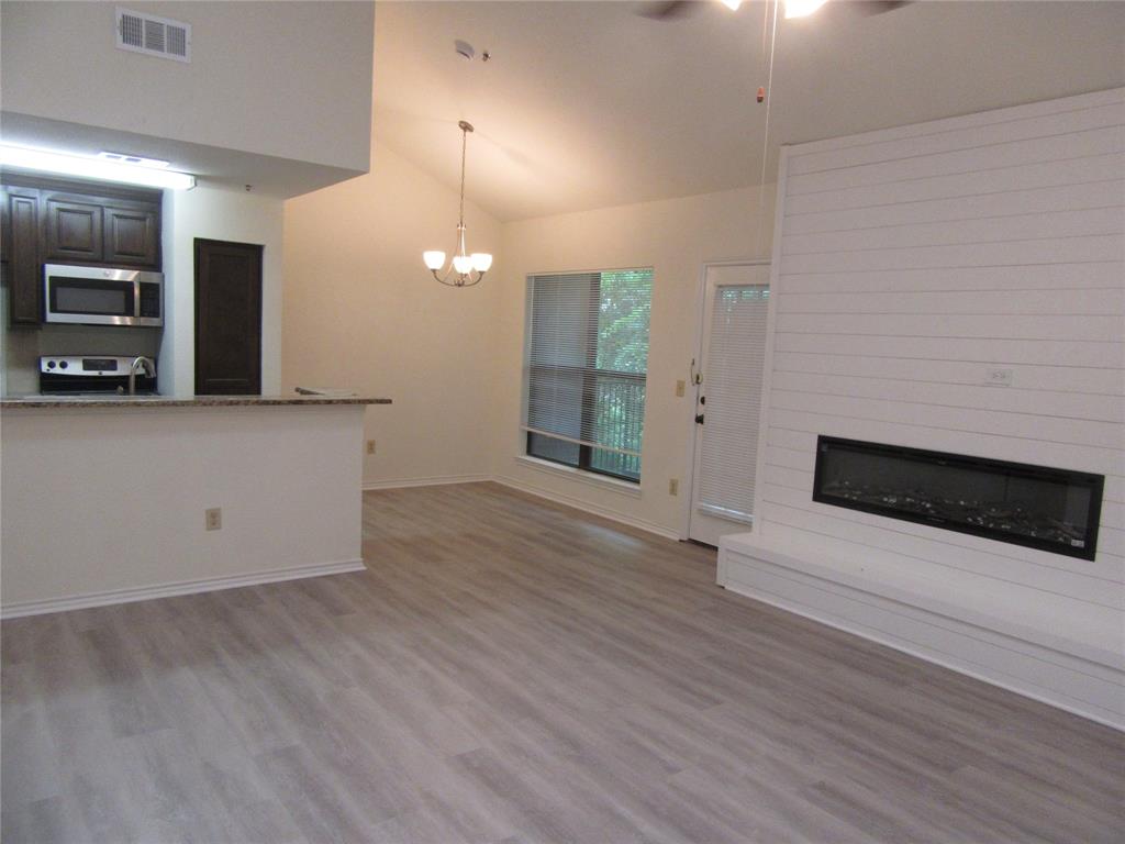 Holly Oaks Twnhms - Residential