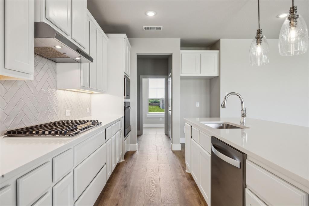 Ellis Ranch Estates - Residential